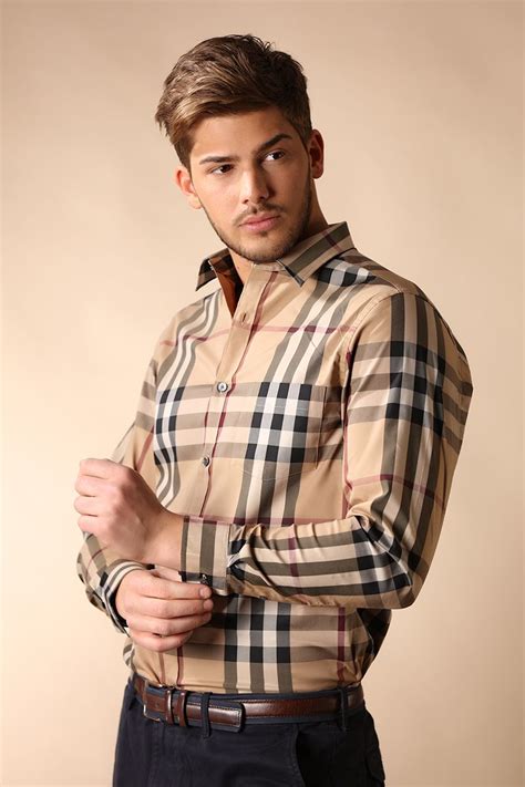 m254-100t burberry|Burberry clothing for men.